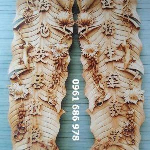 Đôi câu đối lá chuối gỗ gụ