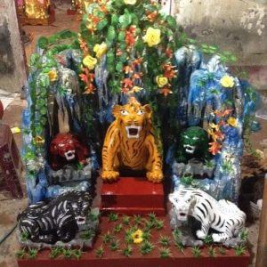 Động Ngũ Hổ thờ số 01