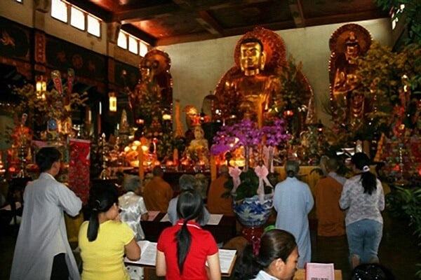 Đi chùa lễ Phật có từ khi nào tại Việt Nam?