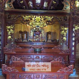 Gian thờ kiểu cổ