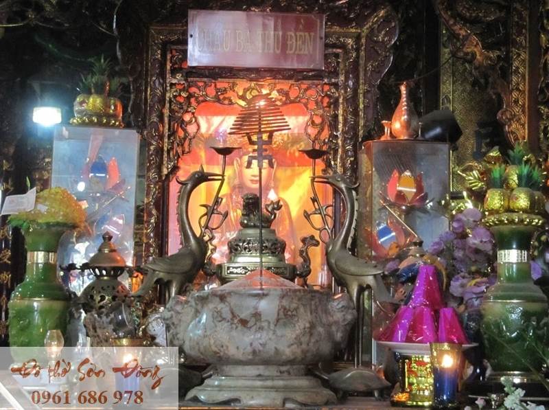 Chầu Bà Bản Đền