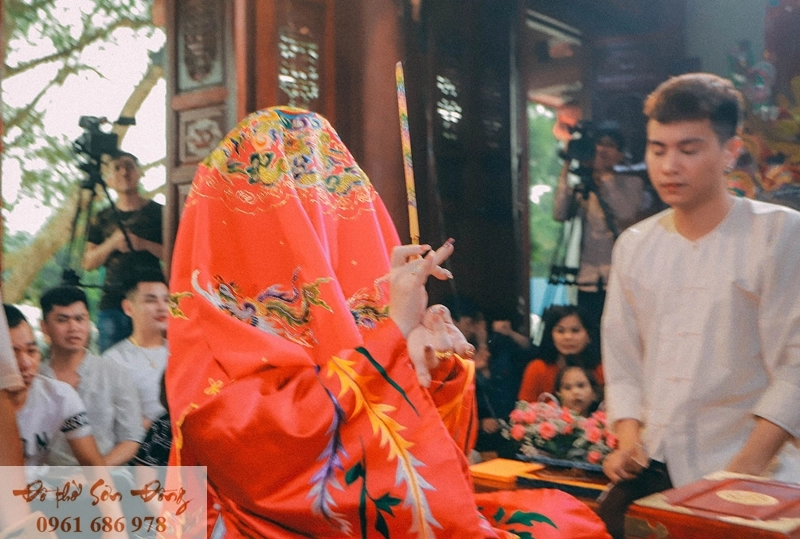 Dấu hiệu người có căn Tứ Phủ