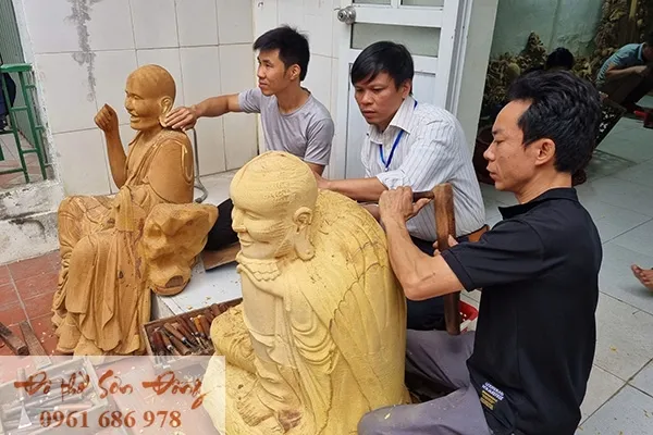 Có phải ai cũng nên lập bàn thờ gia tiên trong nhà?